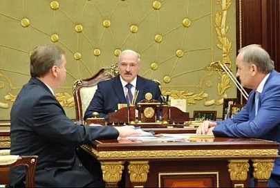 Ситуация в экономике Беларуси обсуждена на встрече Лукашенко с руководством правительства и Нацбанка